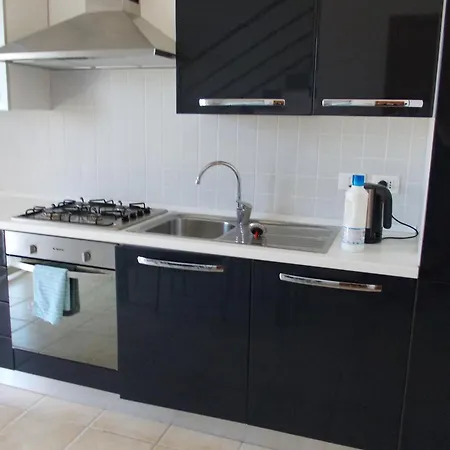 Isca Calabretta M29 Apartment